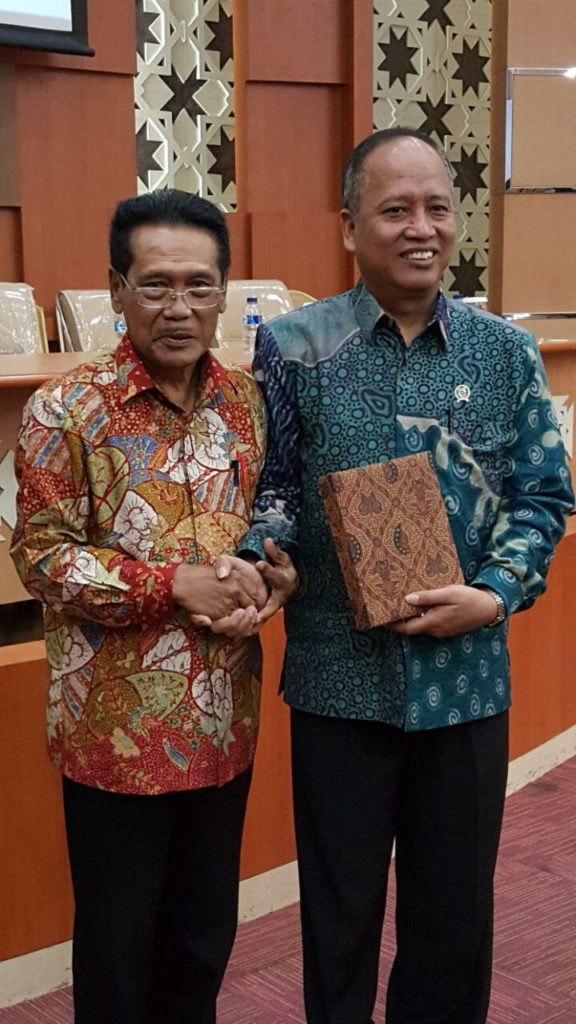 Pascadialog Interaktif dengan Menristekdikti