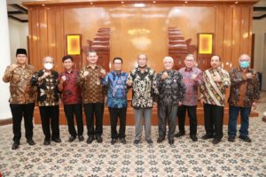 Gubernur Banten Menjamu Peserta RAKERNAS di Kediamannya